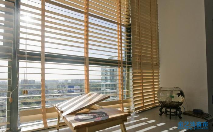 電動(dòng)百葉窗有什么特點(diǎn) 百葉窗安裝中常出現(xiàn)幾個(gè)問題 電動(dòng)百葉簾