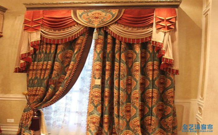 在廣州選擇高檔窗簾廠家,應(yīng)該注意以下問題 廣州高檔窗簾廠家