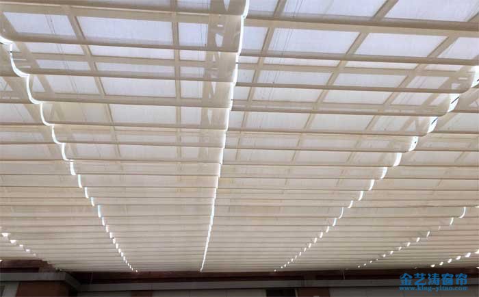 禪城區(qū)汾江南路麗日豪庭工商銀行大堂電動(dòng)遮陽天棚簾安裝工程 電動(dòng)遮陽天棚簾